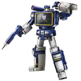 Transformers Masterpiece MP-02 Soundwave Decepticon Communications USA Hasbro Toys r Us Robot Toy